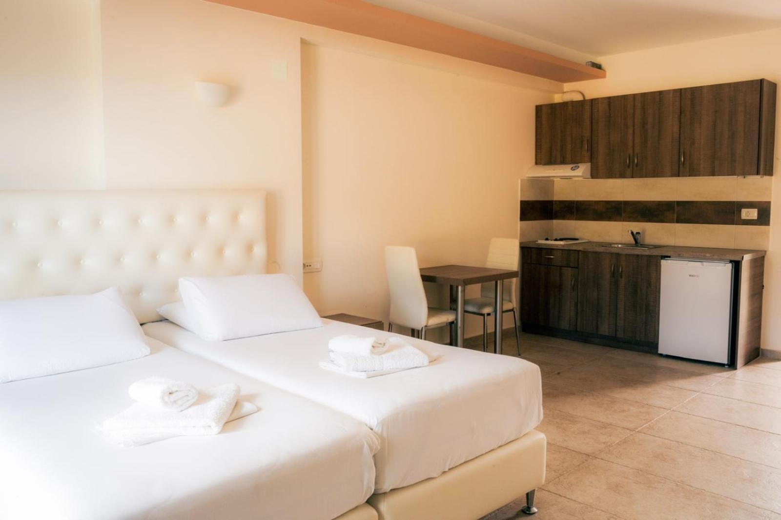 Coralli Hotel Perdika  Eksteriør billede